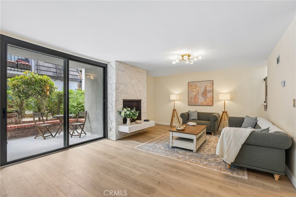 Residential in Playa Del Rey 2