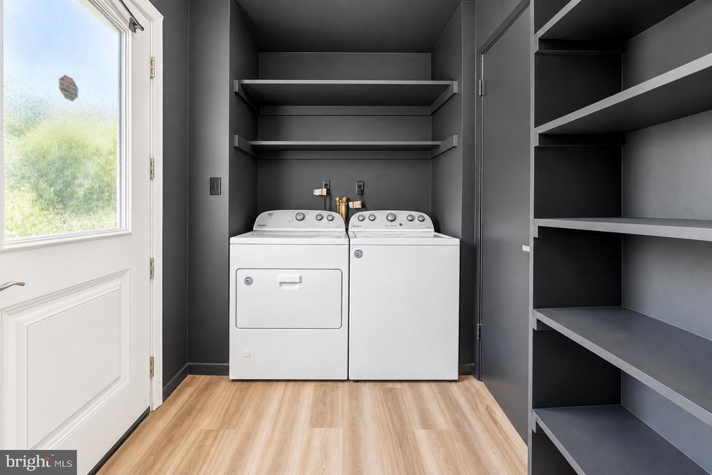 Residential Lease in EWING 5