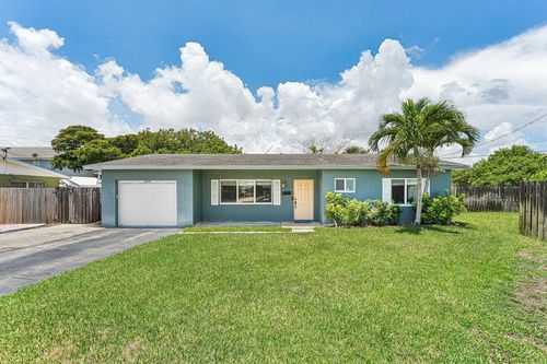 301 Se 3rd St, Deerfield Beach, FL, 33441-3922 | Card Image