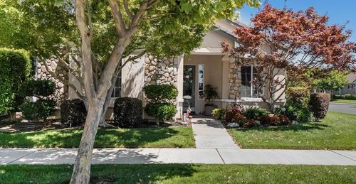 1676 Calhoun Ave, Ripon, CA, 95366-9347 | Card Image