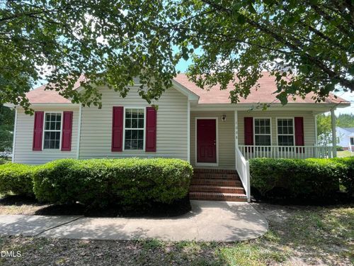 1008 Laurel Leaf Rd, Zebulon, NC, 27597-6716 | Card Image