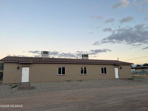 303 E Navajo Rd, Tucson, AZ, 85705-3957 | Card Image