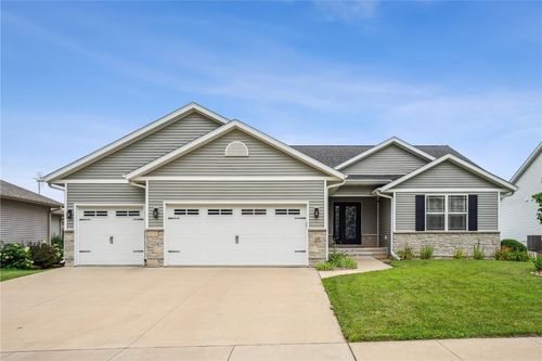 435 E Jefferson St, North Liberty, IA, 52317-5003 | Card Image