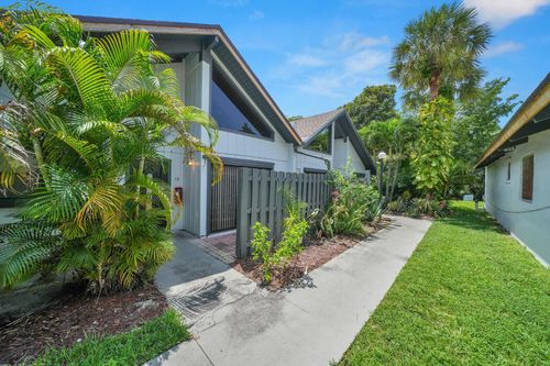 13-100 Sparrow Drive, Royal Palm Beach, FL, 33411 | Card Image