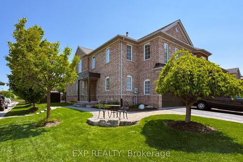 46 Emily Carr Cres, Bolton, ON, L7E2K9 | Card Image