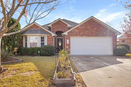 1508 Uvalde Dr, Hutto, TX, 78634-5307 | Card Image