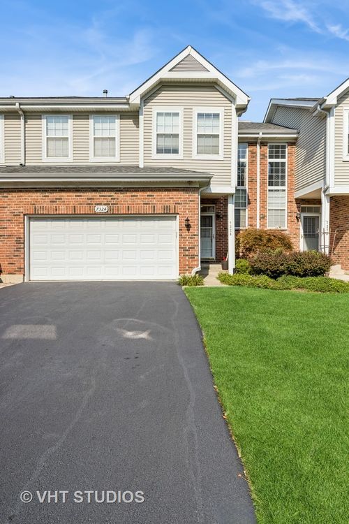 7324 Chestnut Hills Dr, Burr Ridge, IL, 60527-6989 | Card Image