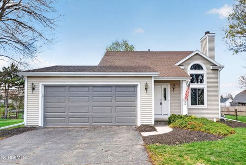 1538 Eaglecrest Rd, Perrysburg, OH, 43551-5425 | Card Image