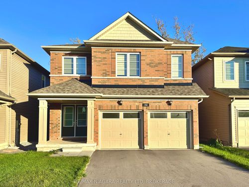132 Cottonwood Cres, Welland, ON, L3B0J4 | Card Image