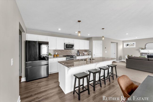 Kitchen | Image 19