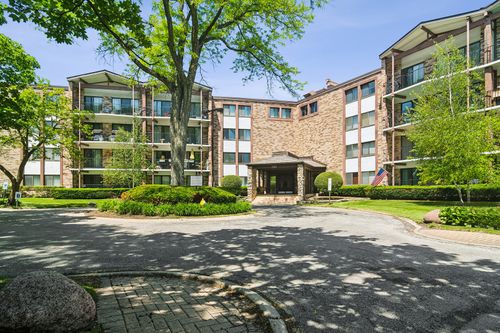 216-250 Parliament Pl, Mount Prospect, IL, 60056-1061 | Card Image