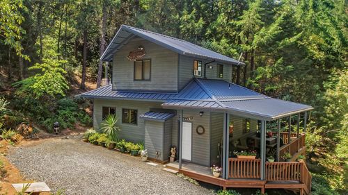 4901 Thompson Creek Rd, Selma, OR, 97538-9734 | Card Image