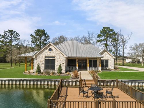 15866 Highway 326 N, Sour Lake, TX, 77659-5915 | Card Image