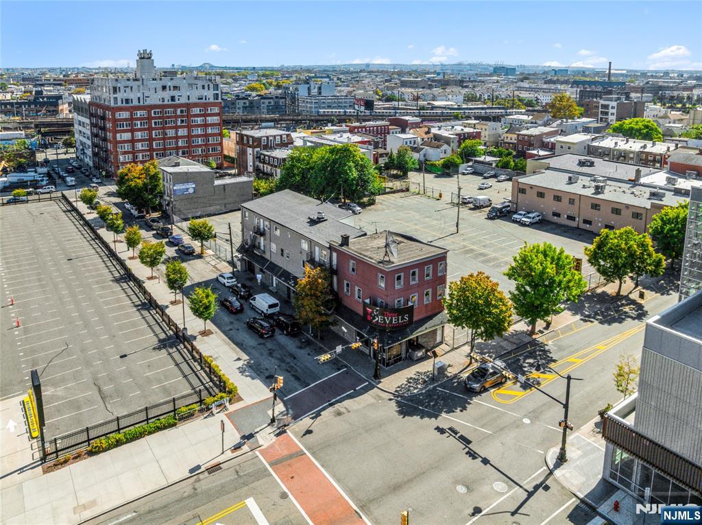 Commercial Sale in Newark 2