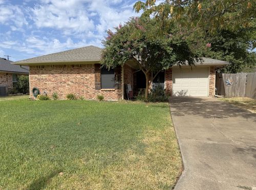 101 Kathryn Dr, Sanger, TX, 76266-5410 | Card Image