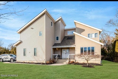 28 Musket Ln, Eatontown, NJ, 07724-2466 | Card Image