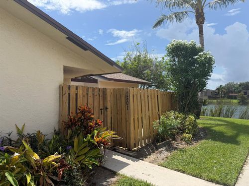 1501 Waterview Cir, Palm Springs, FL, 33461-6433 | Card Image