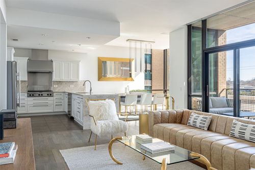 400-5656 N Central Expressway, Dallas, TX, 75206 | Card Image