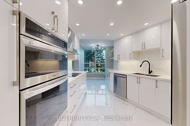 218 - 7905 Bayview Ave, Condo with 3 bedrooms, 3 bathrooms and 1 parking in Thornhill ON | Image 11