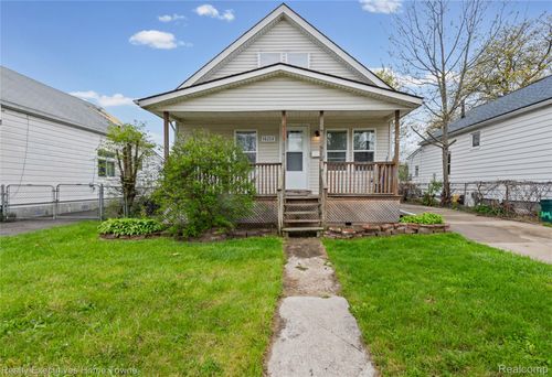 16258 Evergreen Ave, Eastpointe, MI, 48021-1771 | Card Image