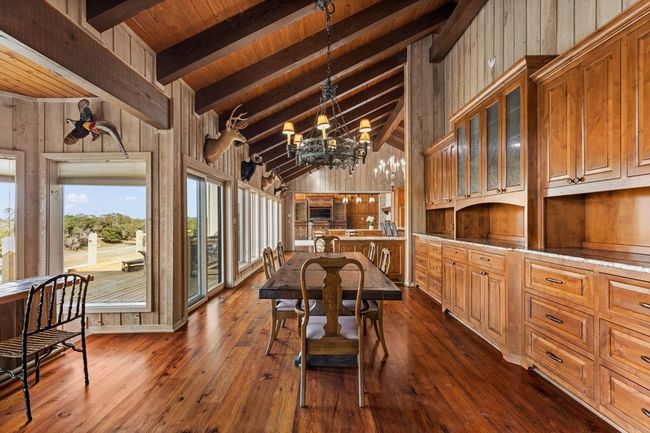 556 Cliff View Loop, Home with 6 bedrooms, 7 bathrooms and null parking in Harper TX | Image 22