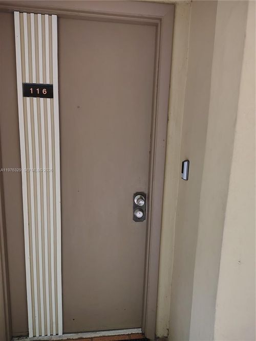 apt-116-8635 Nw 8th St, Miami, FL, 33126-5936 | Card Image