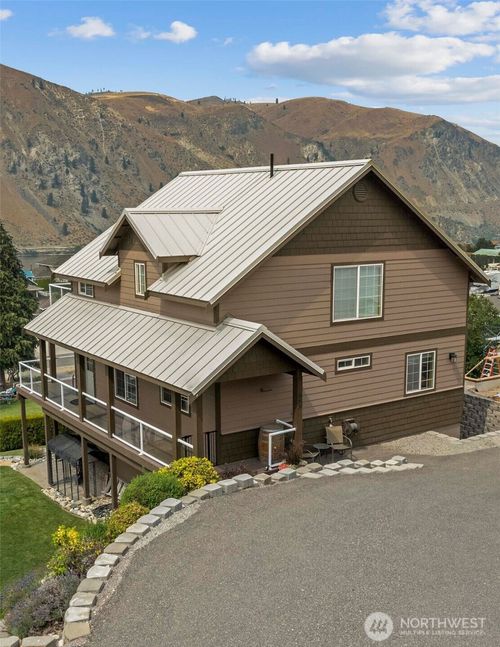 585 Entiat Pl, Orondo, WA, 98843-9655 | Card Image