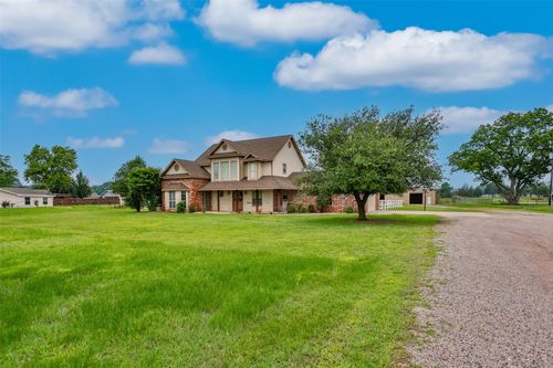 33 Old Town Rd, Collinsville, TX, 76233-5131 | Card Image