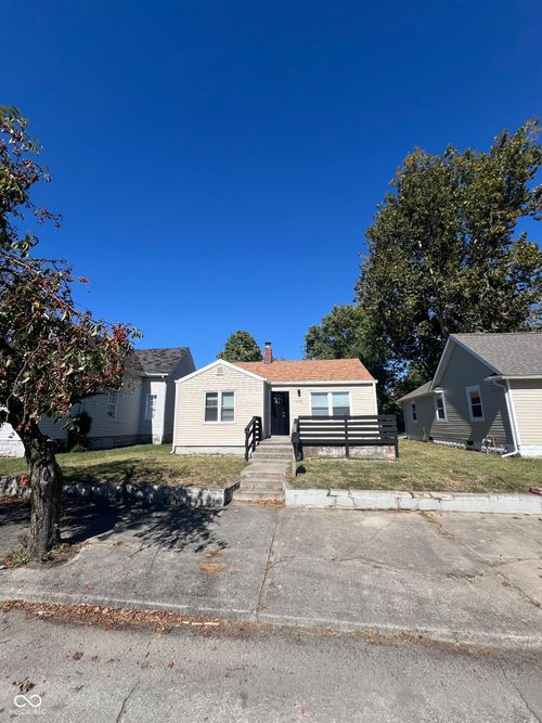 1402 Willard St, Muncie, IN, 47302-3650 | Card Image