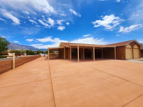 8620 Liberty Dr Ne, Albuquerque, NM, 87109-5168 | Card Image