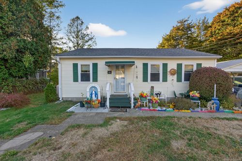 30 Midway Oval, Groton, CT, 06340-4833 | Card Image