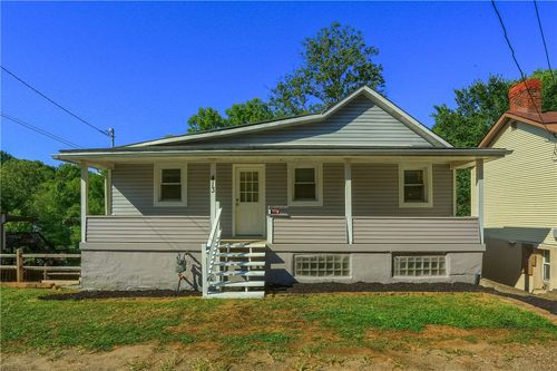 413 Valley St, Mc Donald, PA, 15057-1011 | Card Image