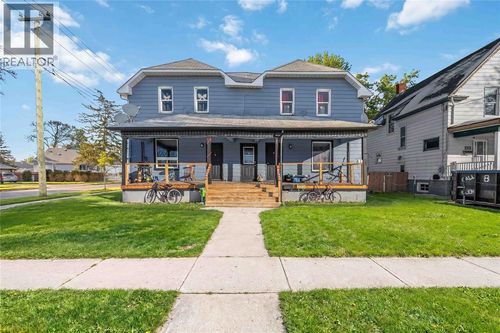 218-220 Mitton St S, Sarnia, ON, N7T3E1 | Card Image