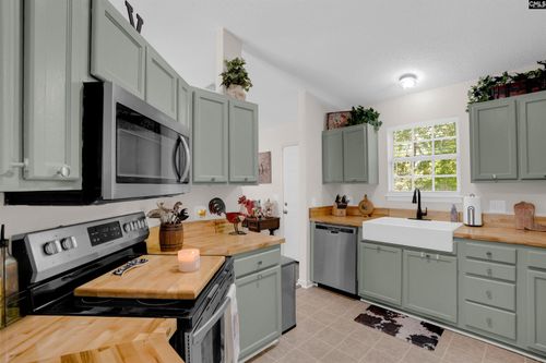 225 Burma Road, Lexington, SC, 29072 | Card Image