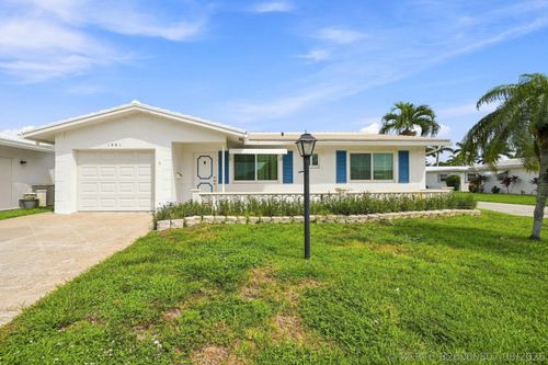 1901 Sw 17th St, Boynton Beach, FL, 33426-7106 | Card Image