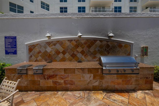 APT-404 - 1 Las Olas Cir, Condo with 2 bedrooms, 2 bathrooms and null parking in Fort Lauderdale FL | Image 32
