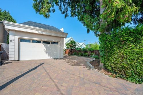 6571 Lynas Lane, Richmond, BC, V7C3K8 | Card Image