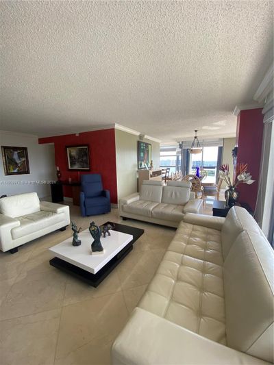 2201 - 3530 Ne Mystic Pointe Dr, Condo with 3 bedrooms, 3 bathrooms and null parking in Aventura FL | Image 3