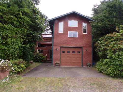 277 N Dolphin St, Rockaway Beach, OR, 97136-9875 | Card Image