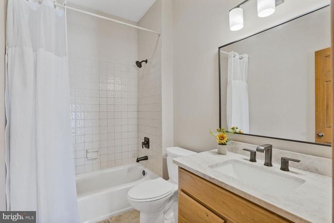6211 Twin Lakes Ct, House other with 6 bedrooms, 7 bathrooms and null parking in CLIFTON VA | Image 43