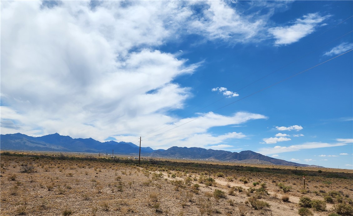 Land in Kingman 4