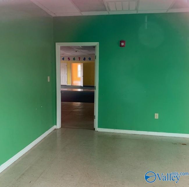 7255 Highway 431 S, Home with 0 bedrooms, 5 bathrooms and null parking in Owens Cross Roads AL | Image 9