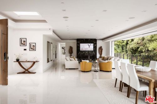 1124 Summit Dr, Beverly Hills, CA, 90210-2845 | Card Image