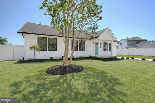 66 Beachhurst Dr, Cape May, NJ, 08204-3343 | Card Image
