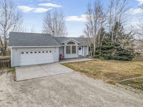 196 Viewcrest Dr, Spring Creek, NV, 89815-5916 | Card Image