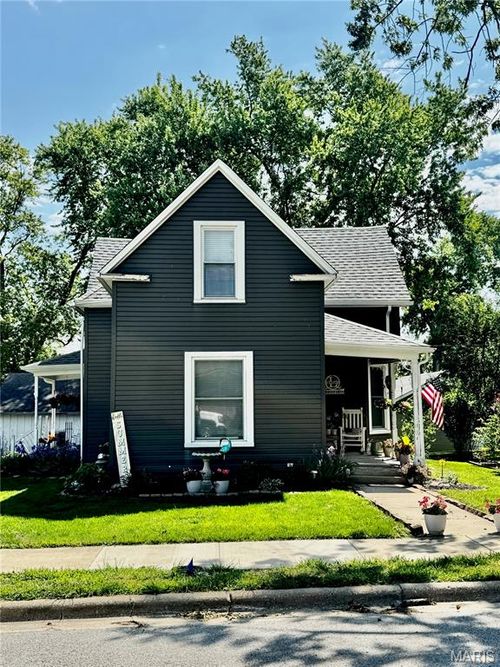 420 Eastern Ave, Greenville, IL, 62246-1414 | Card Image