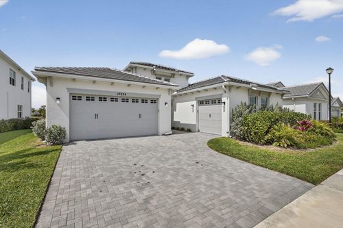15234 Wildwood Cir, Loxahatchee, FL, 33470-5441 | Card Image
