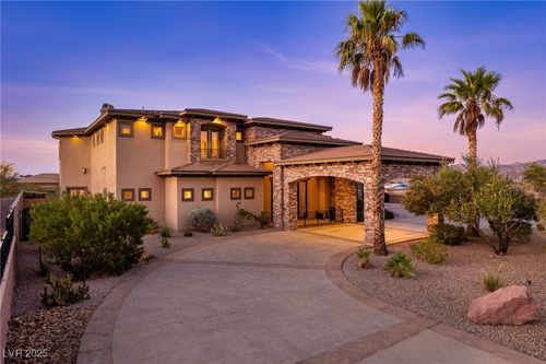 670 Du Fort Ave, Henderson, NV, 89002-9263 | Card Image