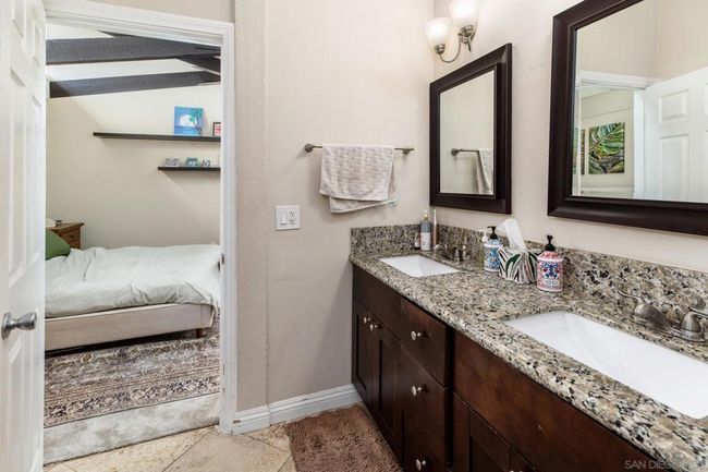 4 - 2544 Navarra Dr, Townhouse with 2 bedrooms, 2 bathrooms and 1 parking in Carlsbad CA | Image 26