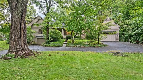 660 E Johnstown Rd, Gahanna, OH, 43230-2114 | Card Image